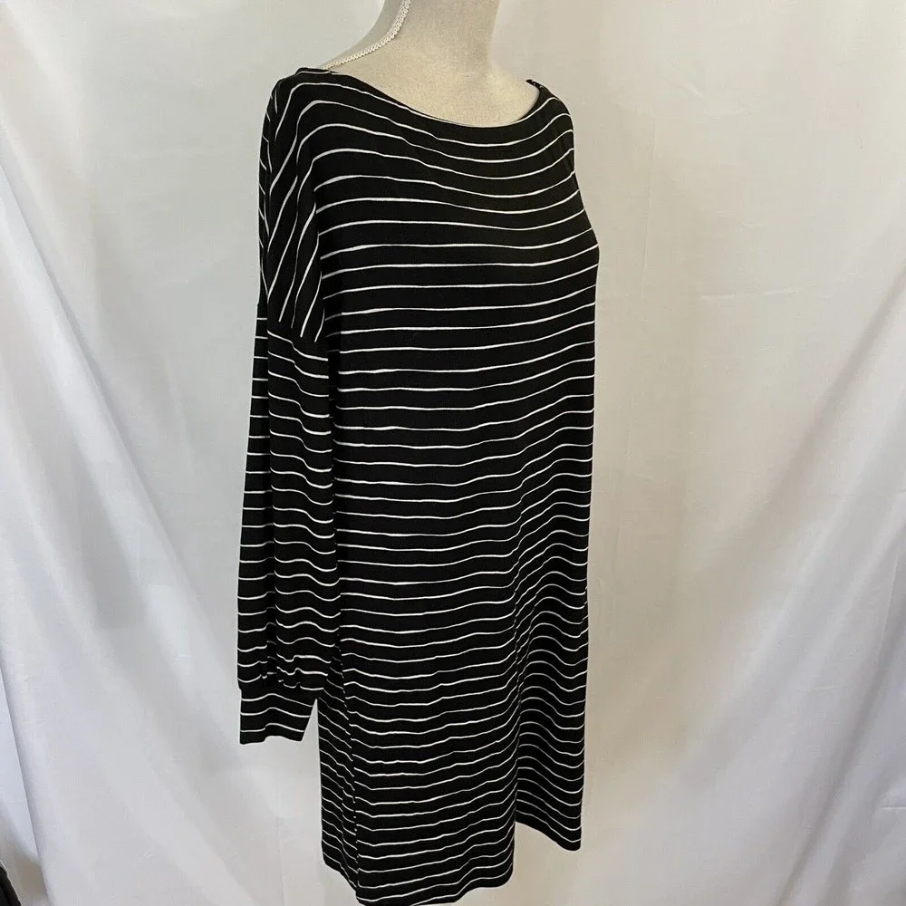 NEW Soma Weekend MED Long Sleeve Lounge Dress Stripe Black White $79 - Picture 3 of 5